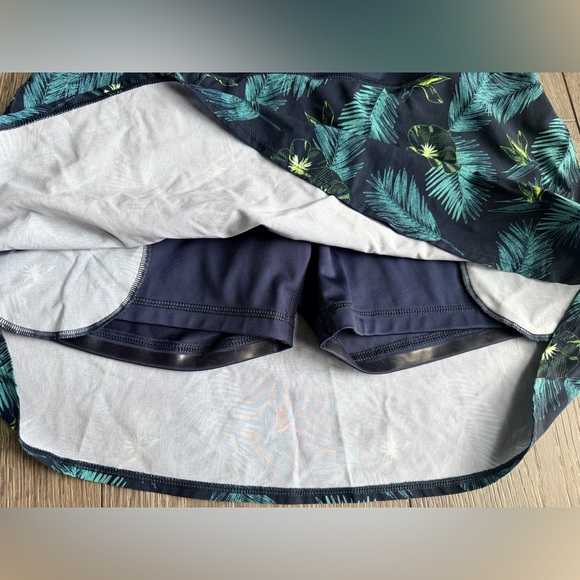 Puma Golf PWRSHAPE Paradise Skirt in Navy Size Medium - Picture 4 of 6